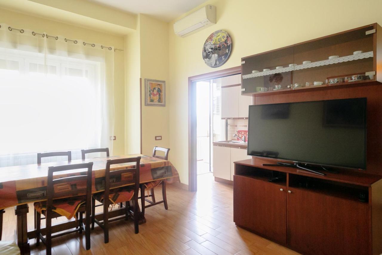 Casa Angelina Con 3 Camere Da Letto Roma Eksteriør bilde