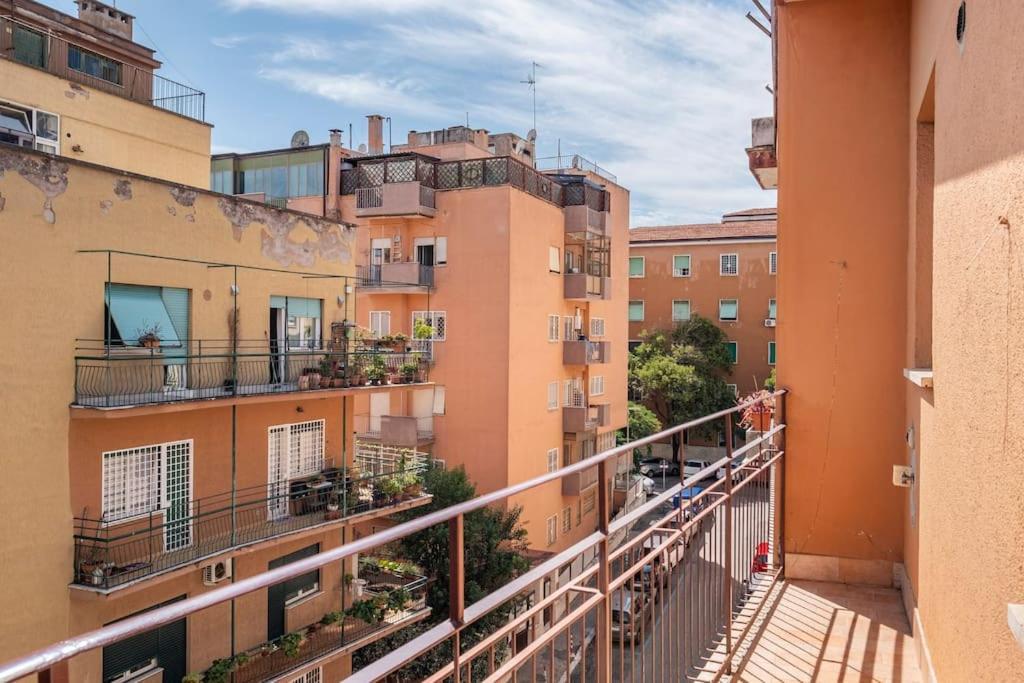 Casa Angelina Con 3 Camere Da Letto Roma Eksteriør bilde